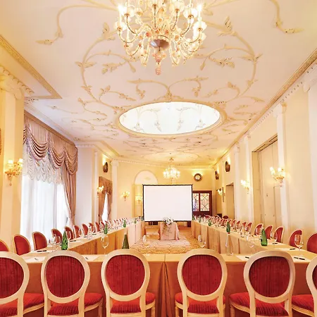 Reid's Palace, A Belmond Hotel, Madeira فندق فونشال