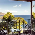 Reid's Palace, A Belmond Hotel, Madeira מלון פונשל