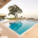 Reid's Palace, A Belmond Hotel, Madeira פונשל