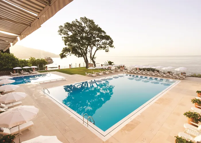 Reid's Palace, A Belmond Hotel, Madeira פונשל